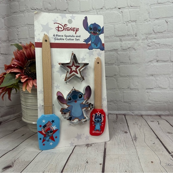 NWT Disney Stitch 4pc spatula and cookie cutter set patriotic lilo & stitch - Picture 1 of 7